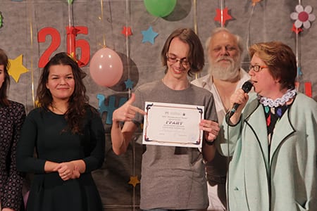 Информация о частной школе «Взмах». Награждения победителей