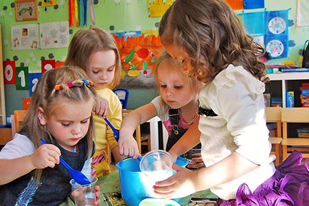 в детском саду интересно