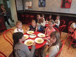 Старшая бизнес-школа «Взмах», Кировский район спб – в кафе