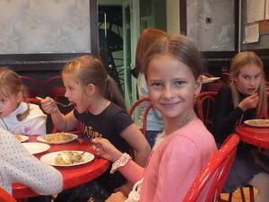 Старшая бизнес-школа «Взмах», Кировский район спб – в школьном кафе