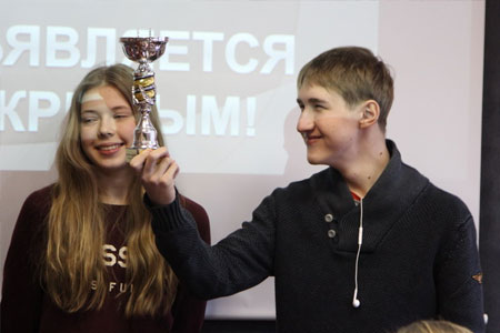 Школьники старшей бизнес-школа «Взмах», Кировский район спб.