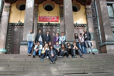 Старшая бизнес-школа «Взмах» с углубленным английским языком, Кировский район спб. Гуманитарный интенсив в 10 классе