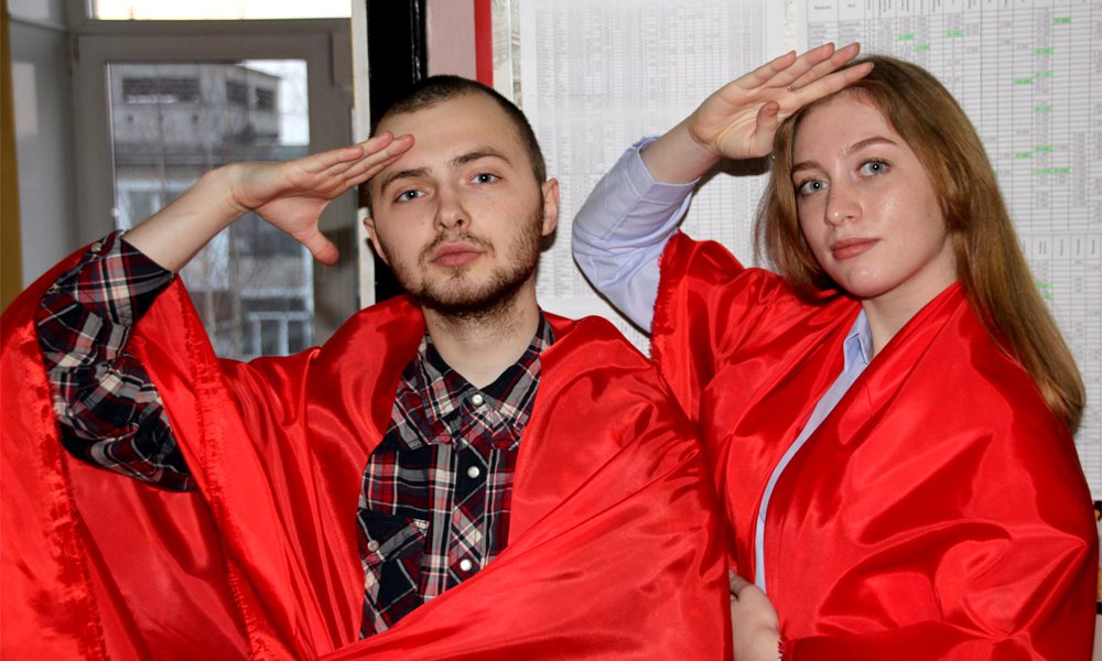 Играть — всегда готовы