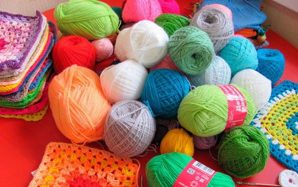 учимся вязать из разных материалов