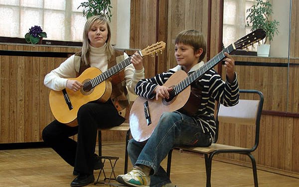 обучение игре на пианино