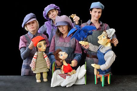 Частный детский сад «Взмах» в Центральном районе – Театр марионеток