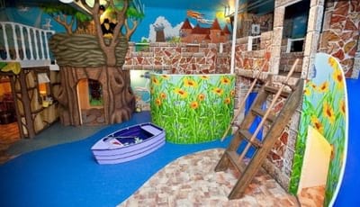 Частный детский сад «Взмах» в Центральном районе – Театр марионеток