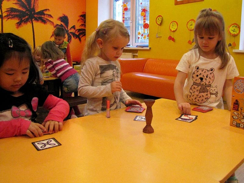 Частный детский сад «Взмах» в Центральном районе – развивающие игры
