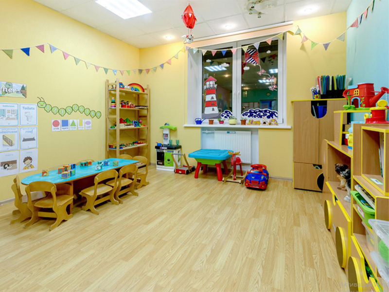 Окно в детском саду на Васильевском