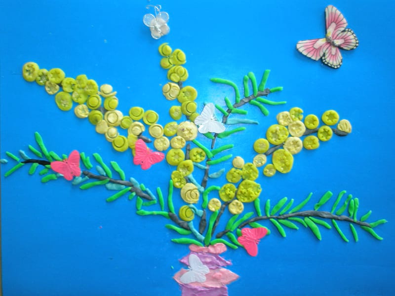 Частный детский сад «Взмах», Кировский район. Картины детей ИЗО студии «Веселые картинки». Преподователь – Крылова Светлана.