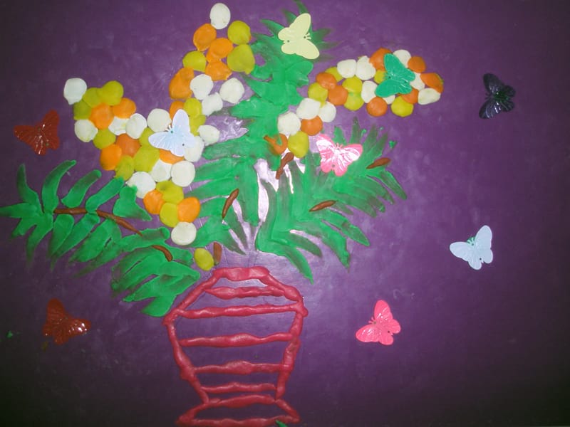 Частный детский сад «Взмах», Кировский район. Картины детей ИЗО студии «Веселые картинки». Преподователь – Крылова Светлана.