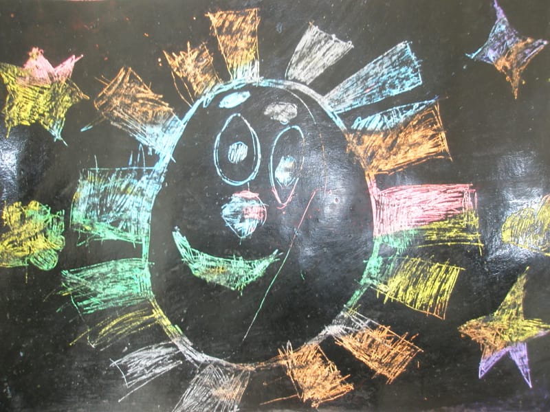 Частный детский сад «Взмах», Кировский район. Картины детей ИЗО студии «Веселые картинки». Преподователь – Крылова Светлана.