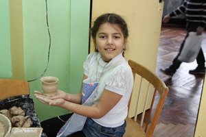 Частный детский сад «Взмах», Кировский район. Знакомство с основами гончарного мастерства.