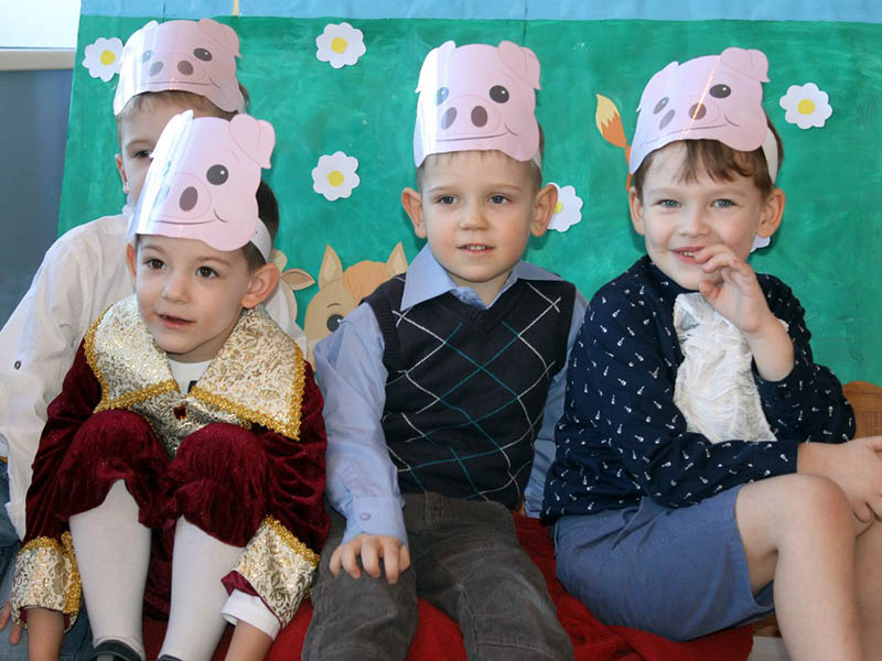 наше расписание:ставим сценки