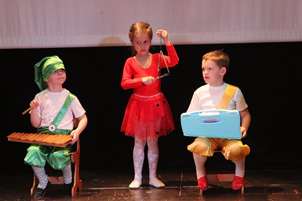 выступление английского колледжа