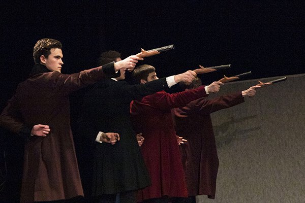 сцена из спектакля