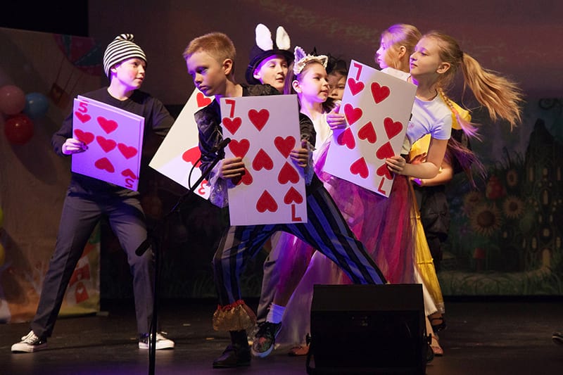 Танец с картами