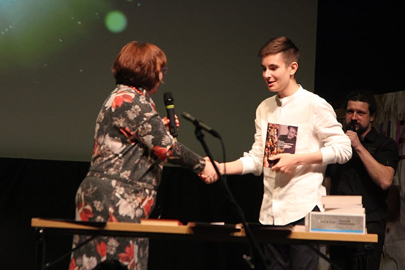 Грант на бесплатное обучение в школе «Взмах» получает Александр Привалов