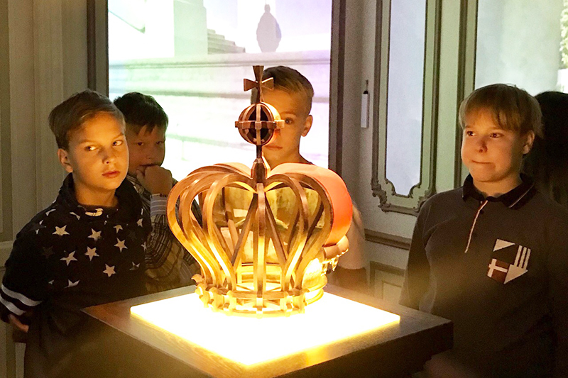 Ребята с удовольствием посетили мультимедийную экспозицию Большого Меншиковского дворца